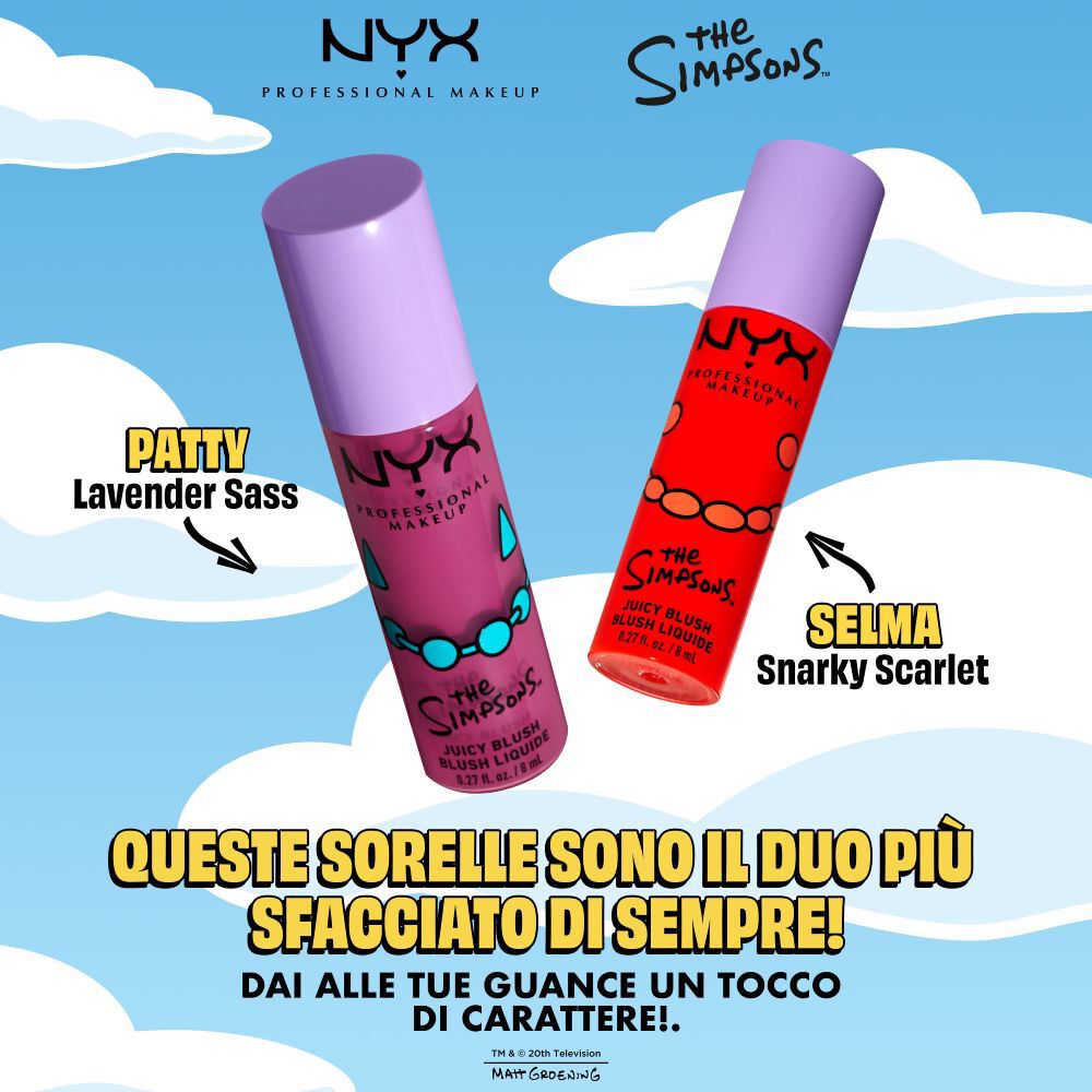 Gamma di blush NYX Professional Makeup The Simpsons Fat Blush, due blush in stick con packaging viola e rosso, nomi dei prodotti e descrizione su sfondo blu, tonalita 01 Snarky Scarlet.